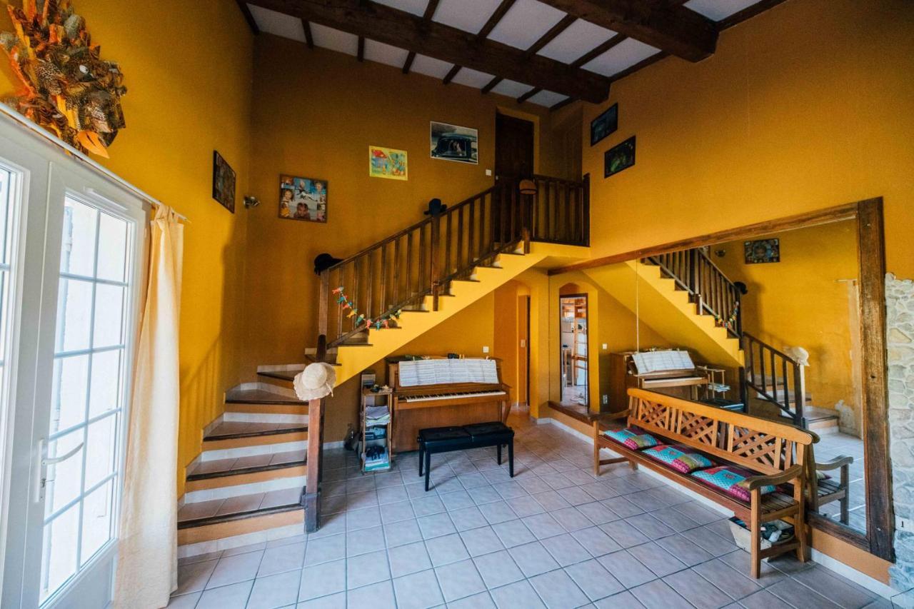 Maison D'Hotes Eco-Responsable Avec Piscine 6X12M Châteaudouble Extérieur photo